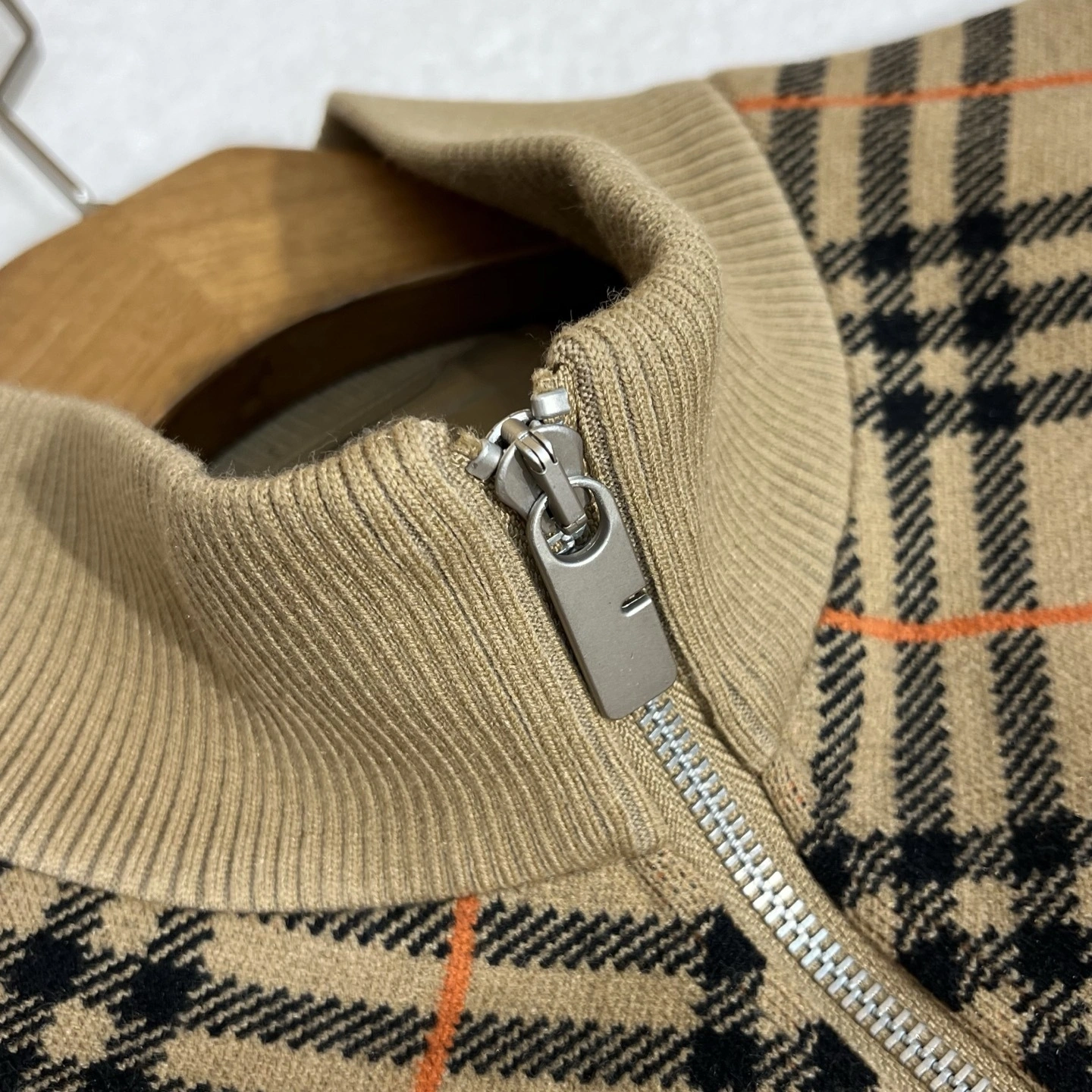 wg.luxury-- 2ur25rry wool item: E-F443J1518H